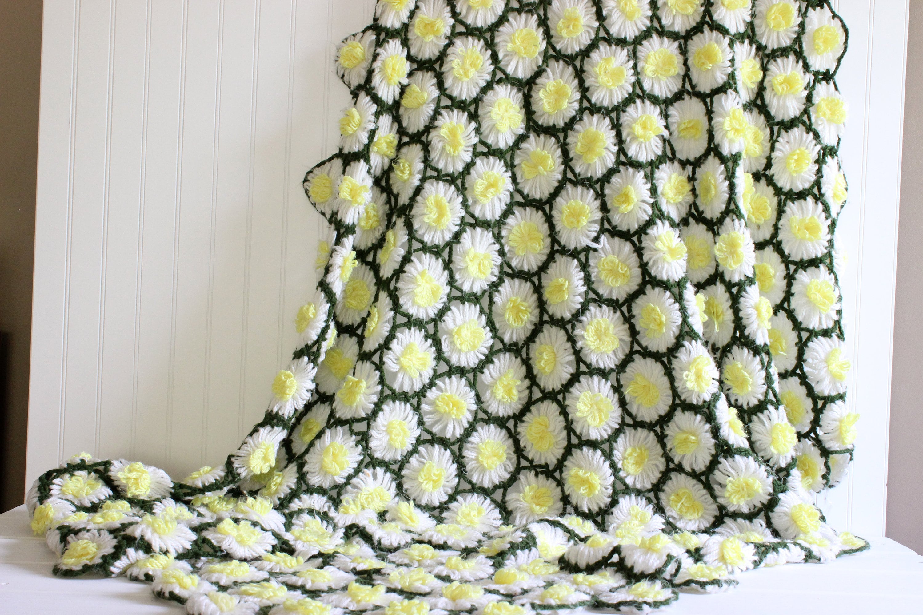 Chunky Knit Throw Yellow Vintage Daisy Blanket, Yellow Green And
