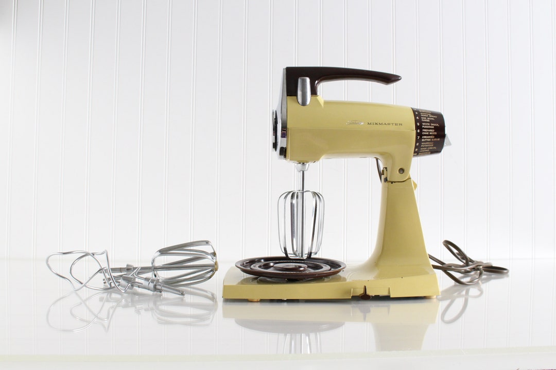 Vintage Sunbeam Electric Mixer, Mixmaster, Yellow Brown, 12 Speed