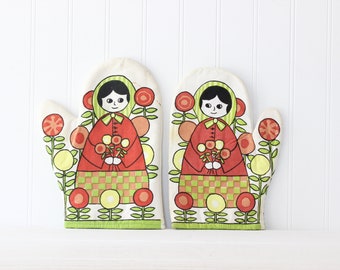 Vintage Scandinavian Oven Mitts, Potholders, Swedish Mid Century Modern Kitchen, Lady with Flowers