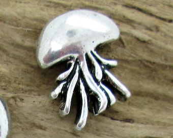 Tiny Pewter JellyFish Spacer Charm Bead, Beach Bead, Silver Jellyfish, 11x15mm (6)