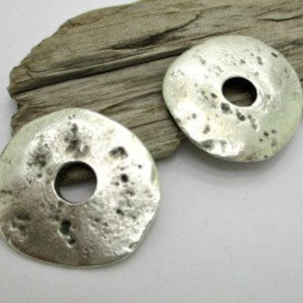 Large, Hammered Silver Pewter Disc Pendant, Mykonos Pewter Pendant, Boho Disc Pendant, 30mm (1)