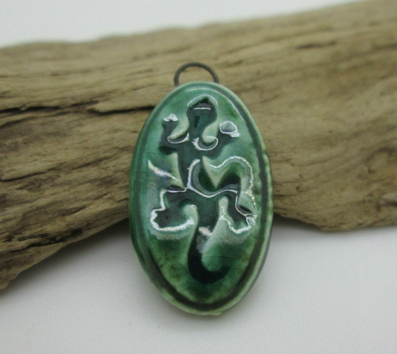 Green Ceramic Gecko Pendant 25mm Southwestern Charm Lizard Charm 1