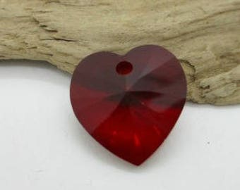 Red heart Pendant, Crystal Heart, Swarovski Element Heart, Red Crystal Pendant, Faceted Crystal Heart, Red Valentine Heart, 18mm (1)