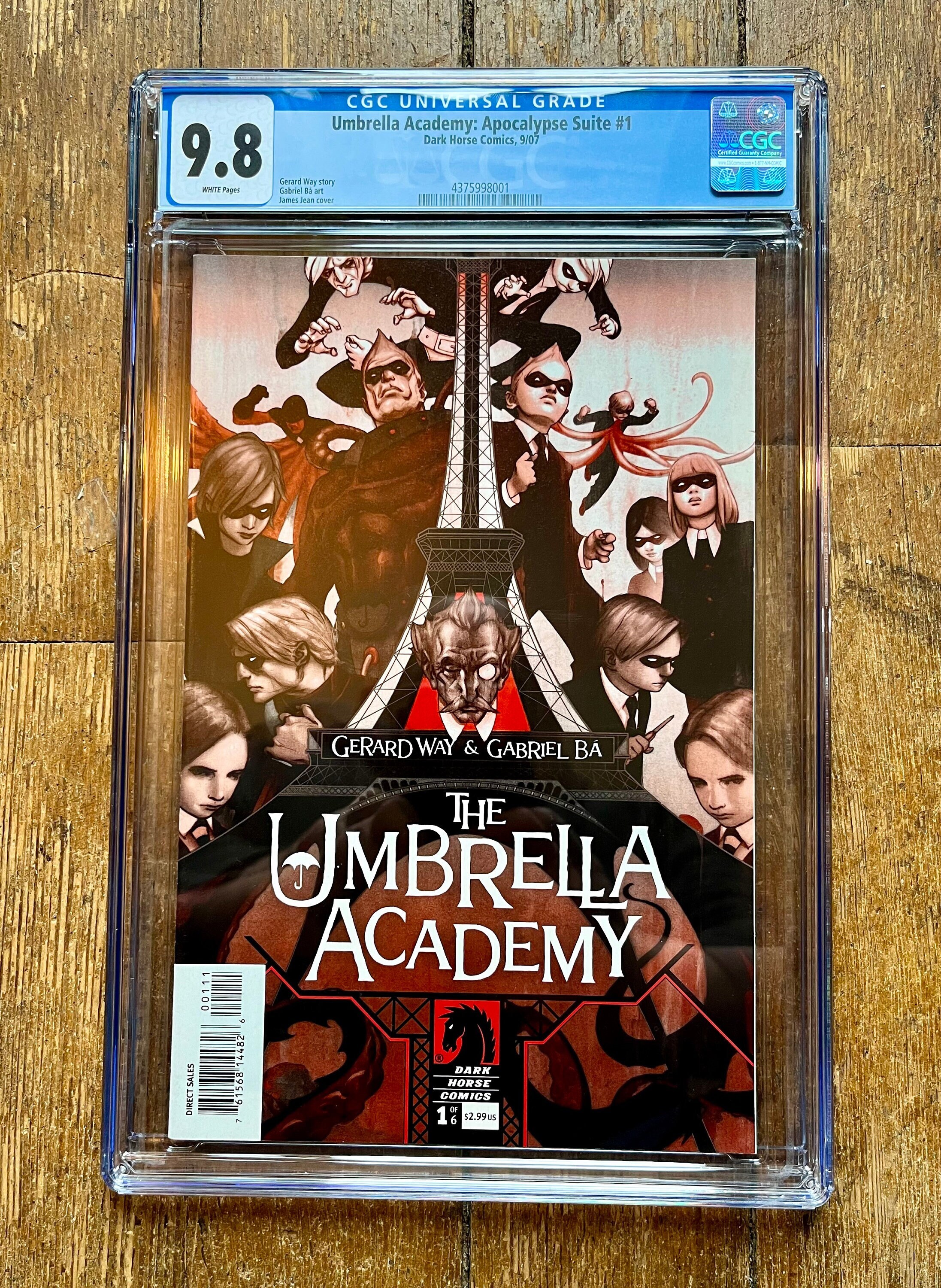 Umbrella Academy: Apocalypse Suite; Vol 1, 1 Modern Age Comic Book.  9.8 (NM/M) CGC Graded 4375998001. October 2007.  Dark Horse  Comics
