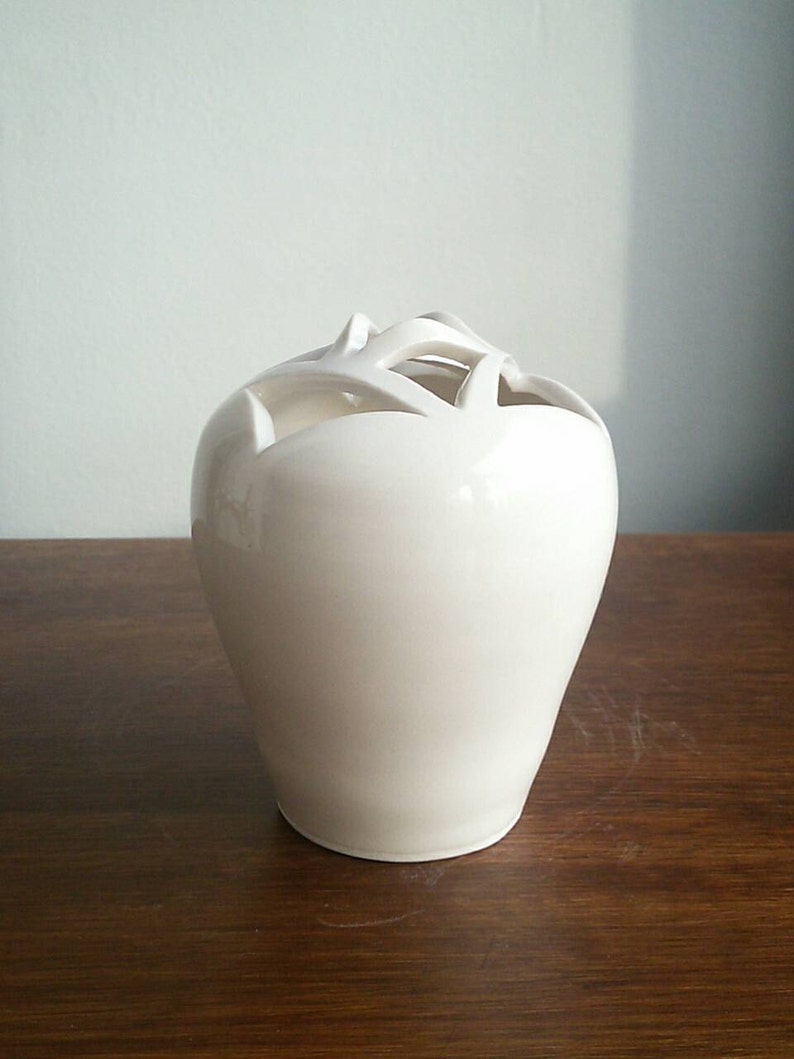 White porcelain bud vase image 2