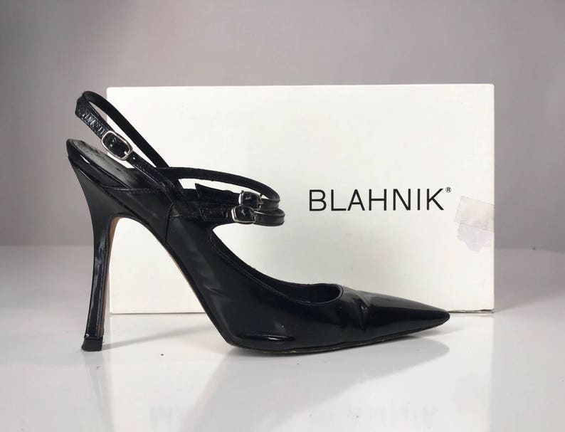 stiletto manolo blahnik