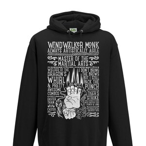 Puede incluir: Sudadera con capucha negra con un estampado gráfico blanco de una pose de artes marciales y un texto que dice "Windwalker Monk Always Artistically Agile Master of the Martial Arts Wielder of the Dragon's Whirl & Pretty Awesome Combos Faster Than Jac Caster I Don't Bring the Brews But I Still Pack the Punch Tiger's Strike Gives Strength to Hand With Swiftest Leap I Punch & Land You Should See My Greatest Hits"