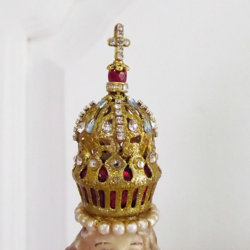 Vintage metal ornated rhinestones tall shops crown Virgin Mary Jesus statues decor