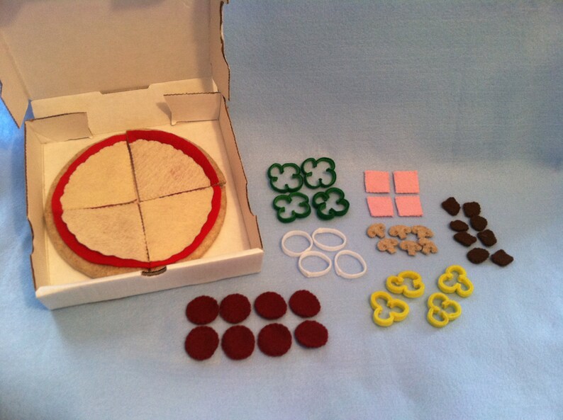 43 Piece Deluxe Felt Pizza Kit Personal Size Pizza Etsy