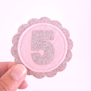 Birthday Badge - Rose Gold Glitter Birthday Pin- Any Age Personalised Pink Felt Birthday Badge Girl - Custom Birthday Badge for Kids
