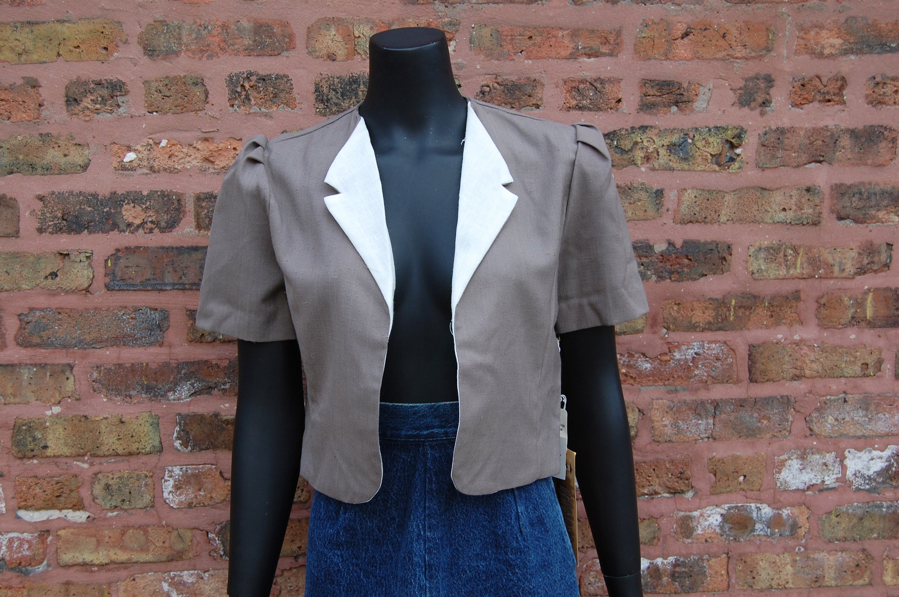 Beige Pockets Collarless Dolman Sleeve Casual Cardigan Sweater Beige Pockets Collarless Dolman Sleeve Casual Cardigan Sweater