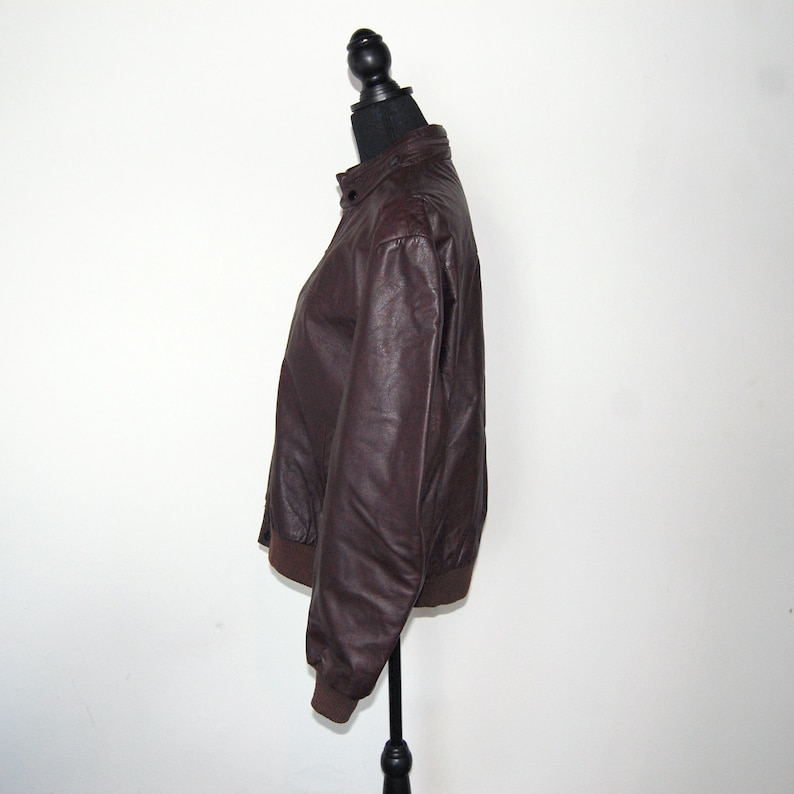 Vintage 1990s Cooper Genuine Leather Jacket Size 44 medium Brown Bomber Coat