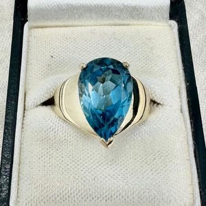 Blue Topaz Ring - London Blue Topaz - 14 Karat Yellow Gold - Estate Ring