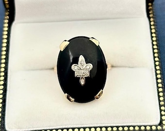 Vintage Black Onyx Ring - 10 Karat Yellow Gold - Fleur de Lis Diamond Accent