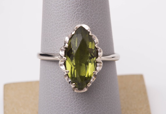 Antique Peridot Ring - Vintage Imitation Peridot … - image 4