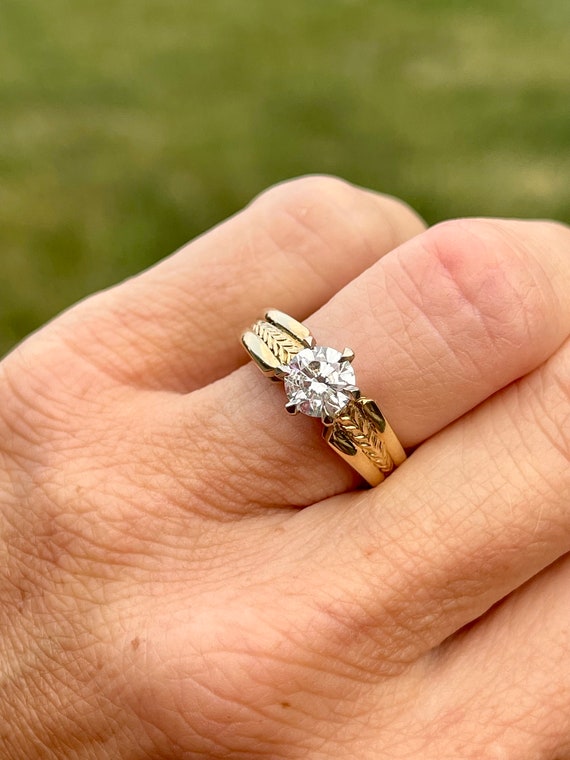 Vintage Diamond Solitaire - 18 Karat Yellow Gold … - image 5