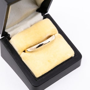 Vintage Mens Wedding Band - Mans Estate Wedding Ring - 14k Yellow Gold Wedding Ring