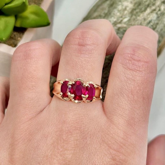 Vintage Three Ruby Ring - Synthetic Ruby - 10 Kar… - image 4