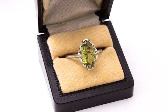 Antique Peridot Ring - Vintage Imitation Peridot … - image 5