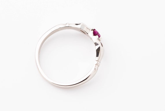 Vintage Ruby Ring, White Gold Ruby Ring, Claddagh… - image 4