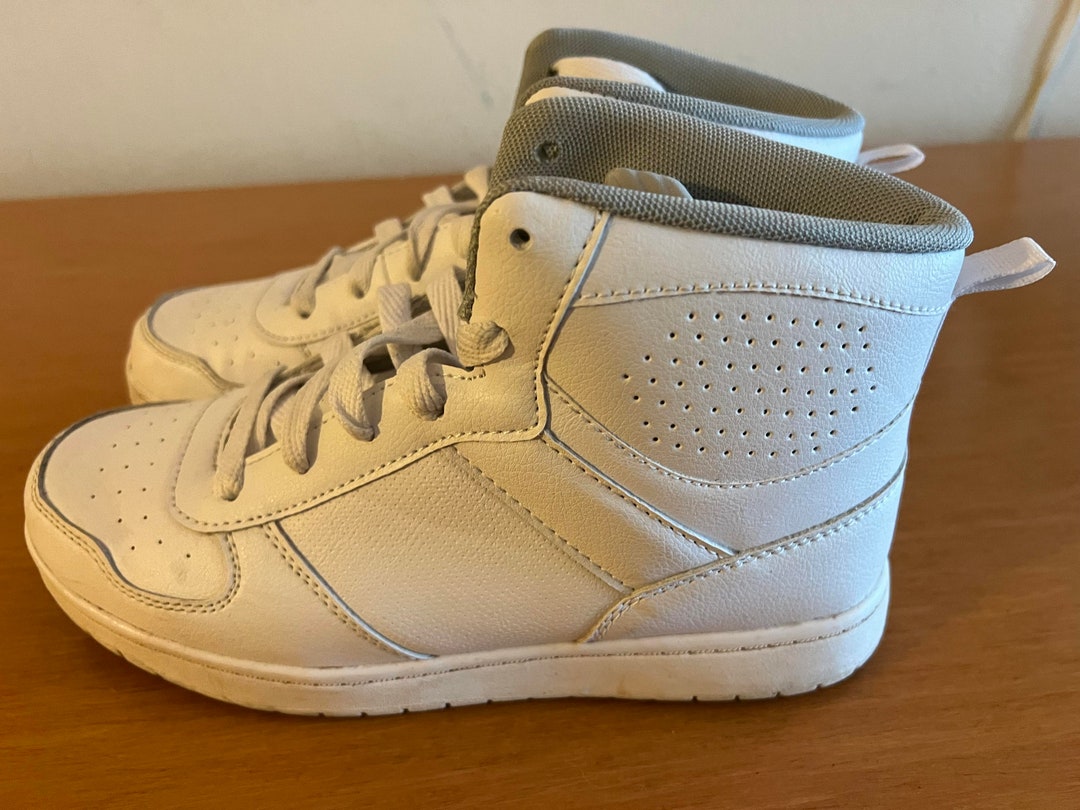 Used Men Size Fubu Tennis Shoes Canada