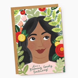 Tarjeta de cumpleaños hermosa y floreciente