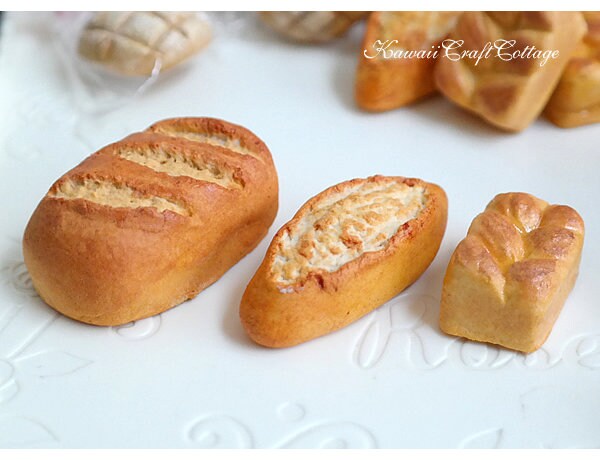 Miniature BREAD LOAF, Partially Sliced, Food for Dollhouses – Badger's  Bakery