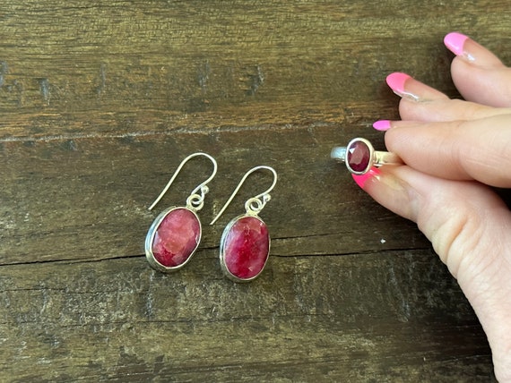 Set of Silver Ruby Hook Earrings and a Faceted Ov… - image 5