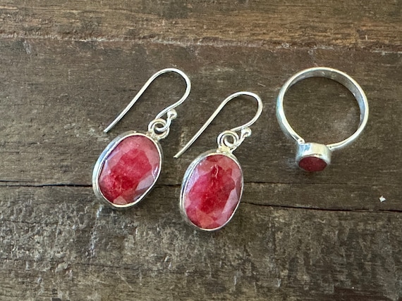 Set of Silver Ruby Hook Earrings and a Faceted Ov… - image 2