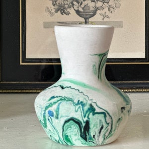 Vintage Nemadji Pottery Bud Vase Shades of Greens Made in USA 3.5