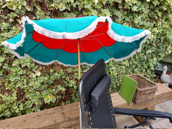 Vintage Retro Italian Beach Chair Parasol Continen