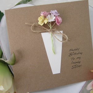 Fleurs, carte d'anniversaire, carte d'anniversaire de soeur, carte de maman, carte faite main, carte de souvenir, carte de fleurs, cadeau de fleur, fleurs de papier de mûrier