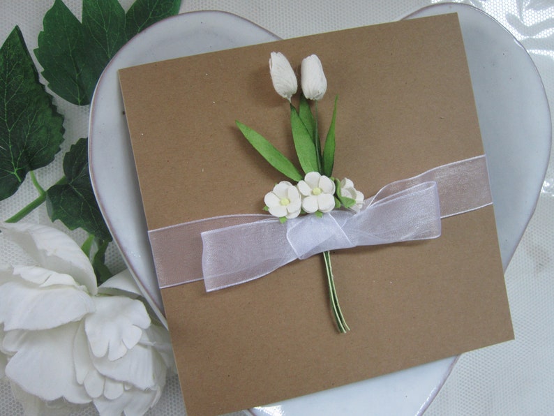 Sympathy card, condolences card, paper flowers, flowers card, tulips card, sympathy card, personalised card, white flowers, sympathy flowers Bild 5