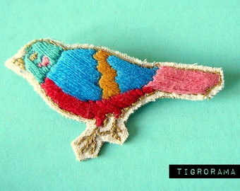 hand embroidered bird brooch
