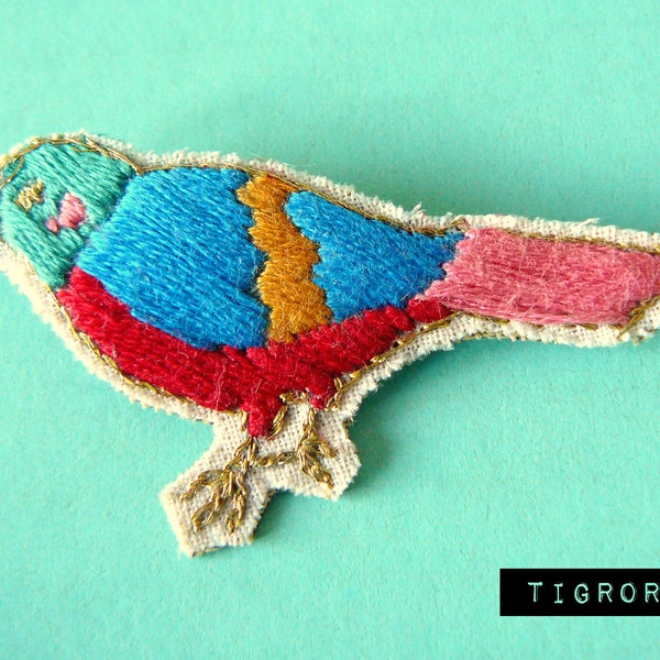 broche oiseau brodé main