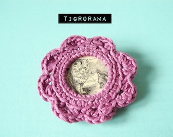 broche  con gancho frambuesa retro