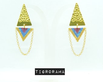 boucles d'oreille triangle ethnique et triangle miyuki bleu transparent mat et bordeaux brillant