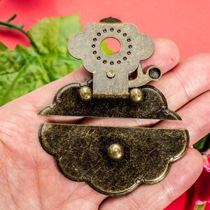 Flower Side Hasp Ancient Bronze Metal Hidden Lock Catch Chest Buckle Clasp 2 1/2x2 65mmx51mm h117 image 4