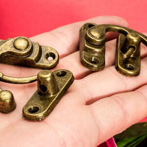 2 or 10PCS Swing Oxhorn Latches Solid Catch Bronze Lock Hasps Wooden Box Buckle Clasp Two Direction 1.5x1.738x44mm h145 image 5