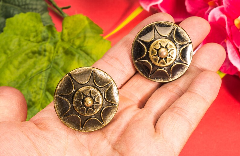 34mm Pair of Luxury Retro Knobs \u2013 Round Single Hole Bronze Brushed Alloy Drawer Pulls Bed D\u00e9corCabinet \u2013 Two Color 1 13 \u2013 k192