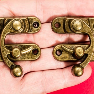 2 or 10PCS Swing Oxhorn Latches Solid Catch Bronze Lock Hasps Wooden Box Buckle Clasp Two Direction 1.5x1.738x44mm h145 image 1