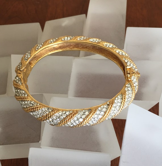 CINER Gold Clamper Bracelet/Ciner Hinged Bracelet 