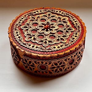 Trinket Box/Russian Hand Made BIRCH BARK Trinket Box/Trinket Box Made in Russia/Russian Cathedral Birch Bark Trinket Box