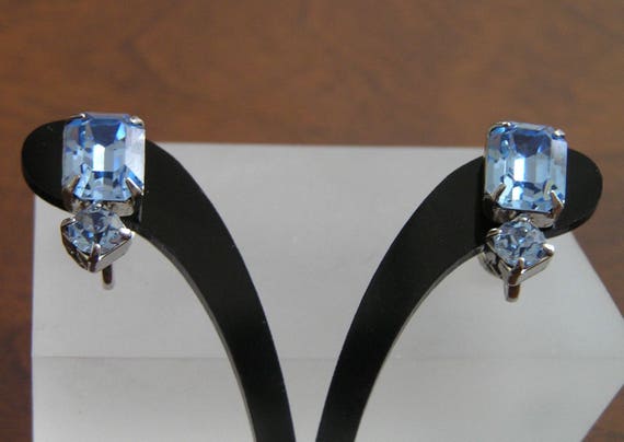 Weiss Green Rhinestone Earrings/Weiss Emerald Cut… - image 10