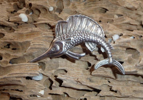 Angel Fish Pin/Enameled Fish Pin/Vintage Enameled… - image 4