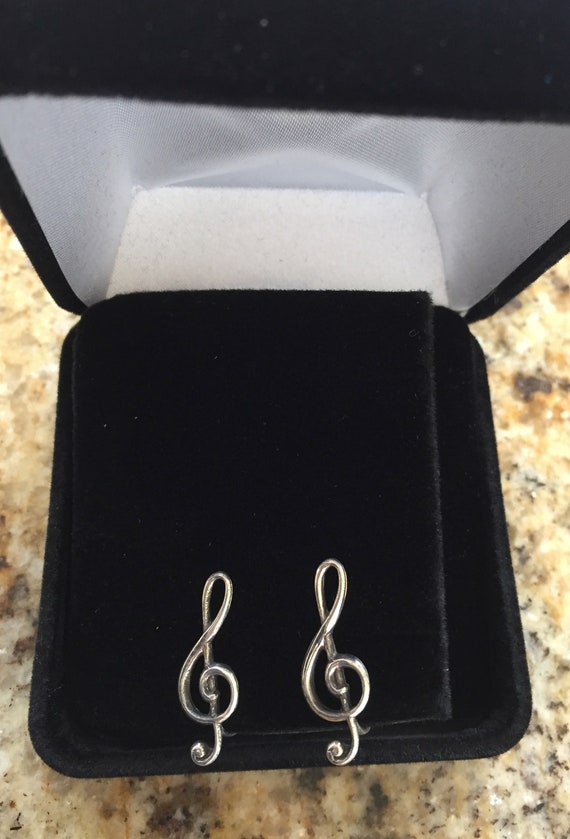 G clef deals earrings