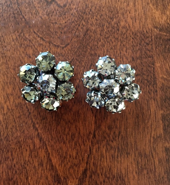 Vintage Weiss Grey Rhinestone Earrings/Weiss Smok… - image 5