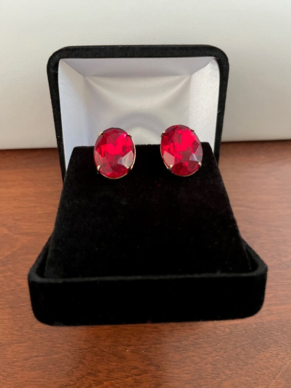 RED Crystal Earrings/RED Oval Crystal Earrings/Ova
