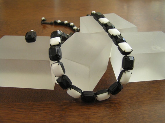 Weiss Black and White Necklace/Weiss Black and Wh… - image 2