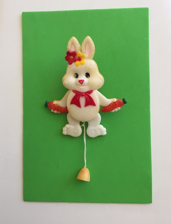 Plastic Easter Bunny Pin/Plastic Bunny Pin/Vintage